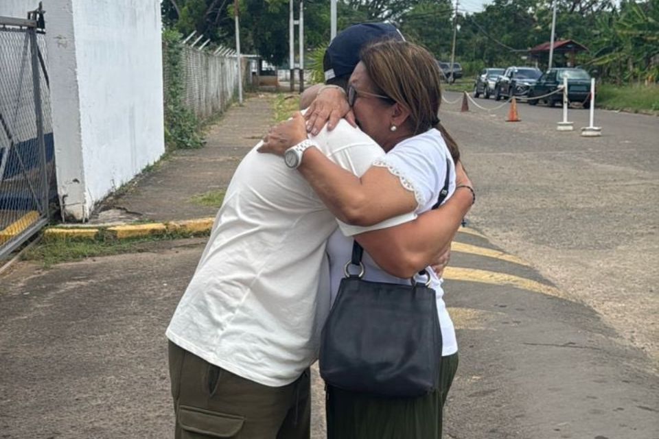 Organizations report release of political prisoners after amnesty announcement