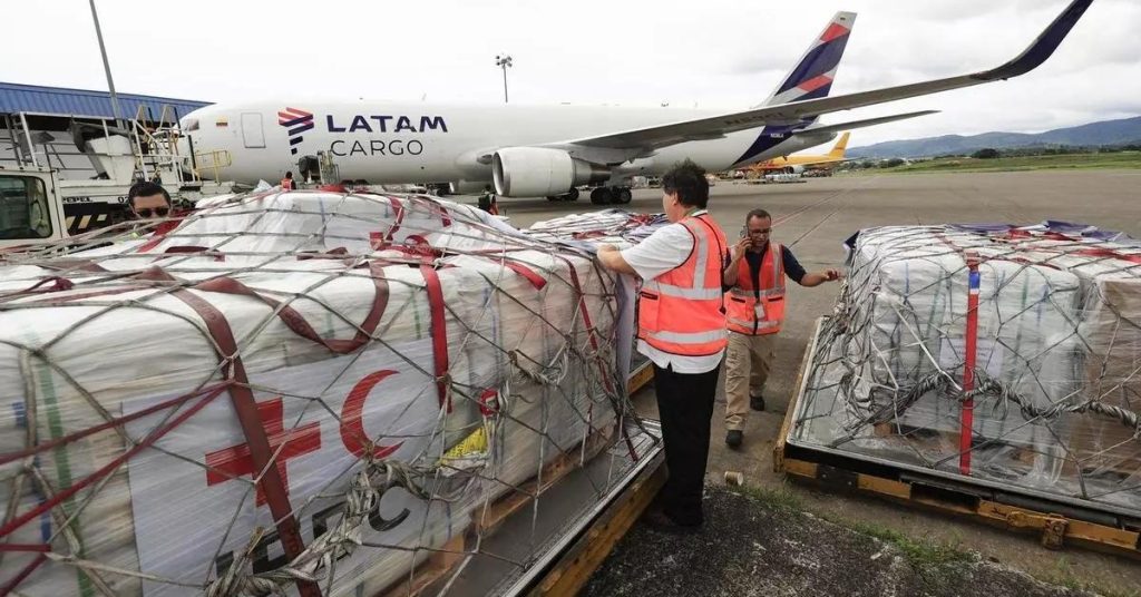 Ottawa announces a "assistance plan" to Cuba, but does not want "give details for the moment"