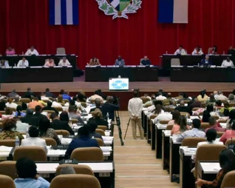 Una de las puestas en escena del Parlamento cubano