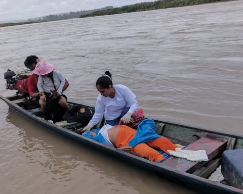 Pregnant woman and newborn receive vital care after emergency transfer from Río Tambo to Atalaya