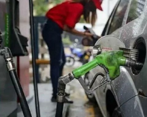 Premium gasoline: response to a minimum sector or a meter to increase prices?