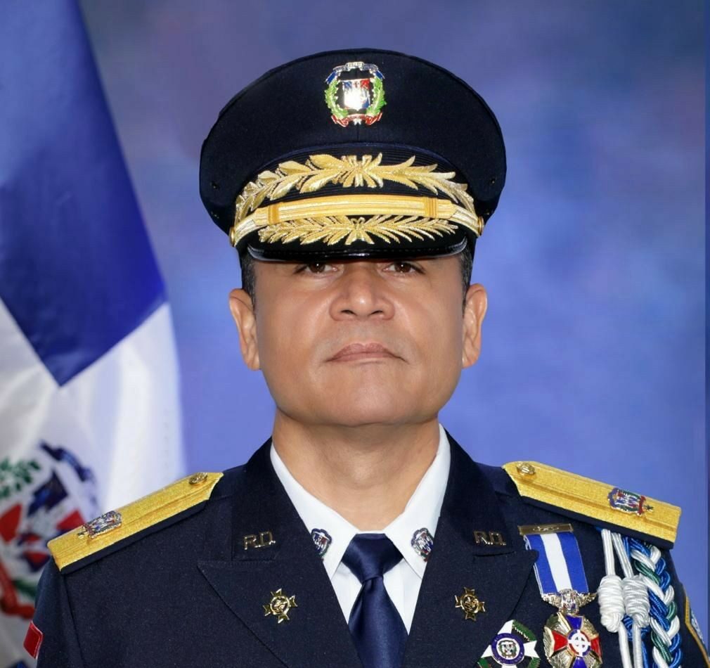President Abinader appoints Andrés Modesto Cruz Cruz as the new director general of the Police