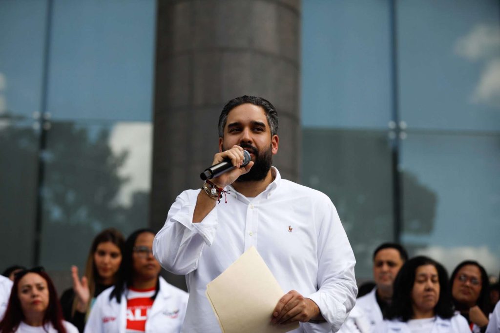 President Maduro spoke with his son by phone