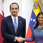 President in charge receives the Prime Minister of Qatar in Miraflores