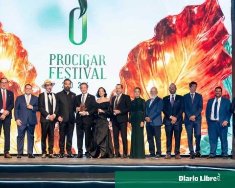 Procigar recognizes Ito Bisonó for contributions to tobacco