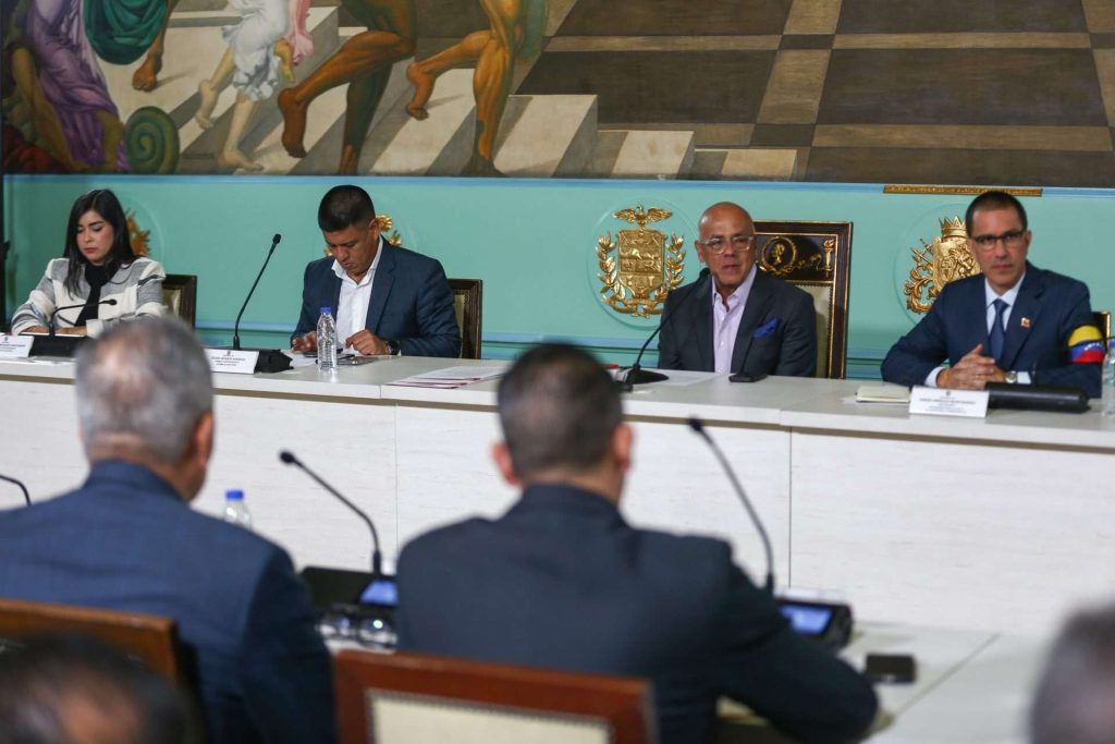 Program for Peace and Coexistence advances in dialogue with national sectors