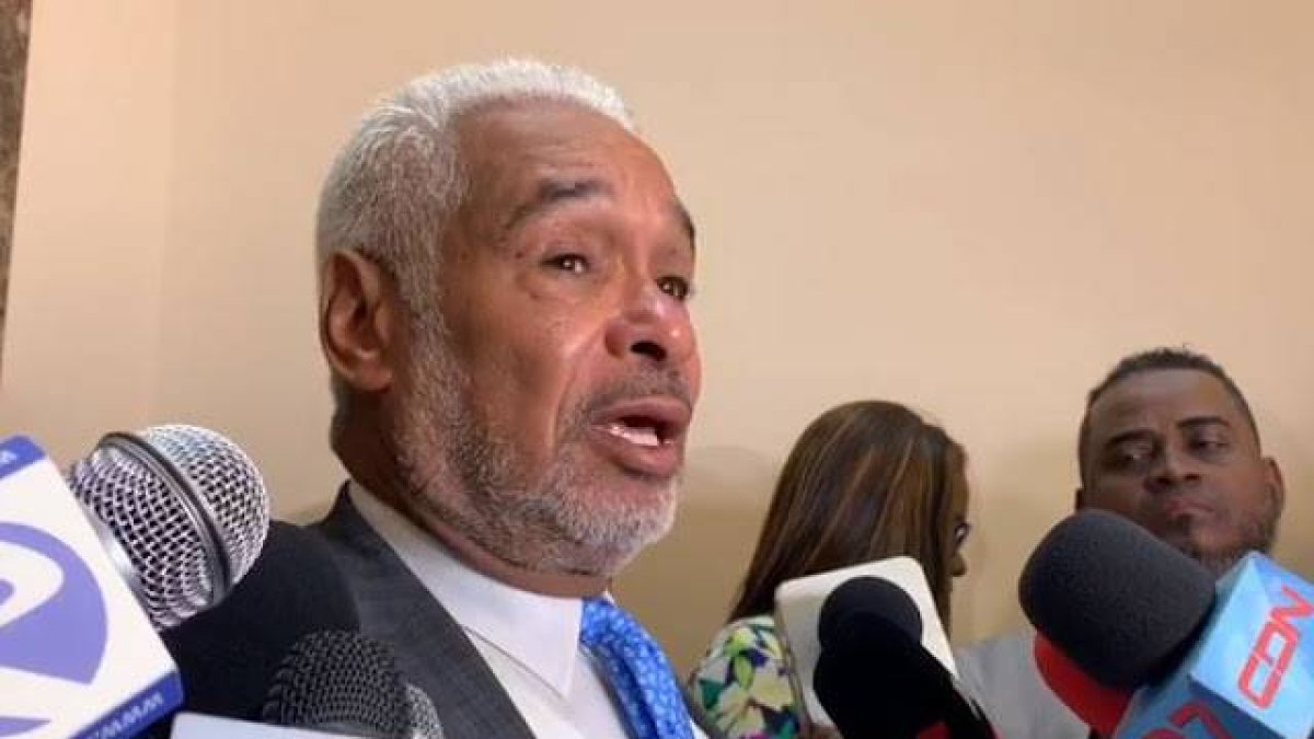 Radhamés Camacho criticizes the merger of ministries and assures the PLD is strengthened towards 2028