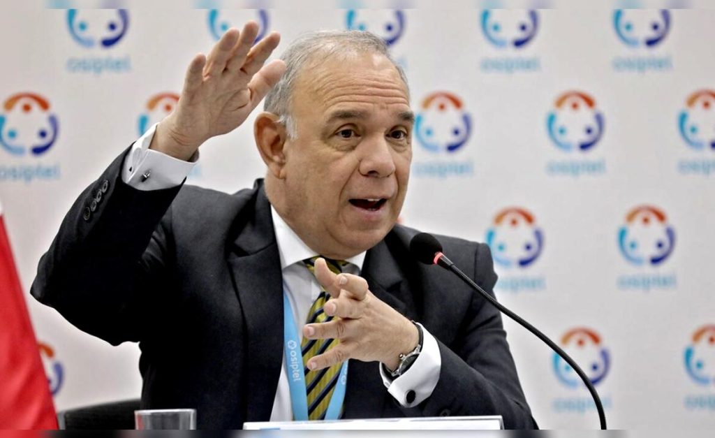 Rafael Muente, ex pdte. from Osiptel, denounces threats: "They left me three bullets in a manila envelope"