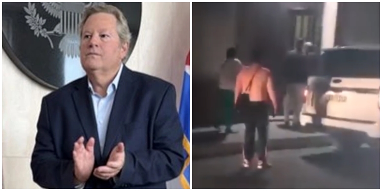 Mike Hammer / Acto de repudio