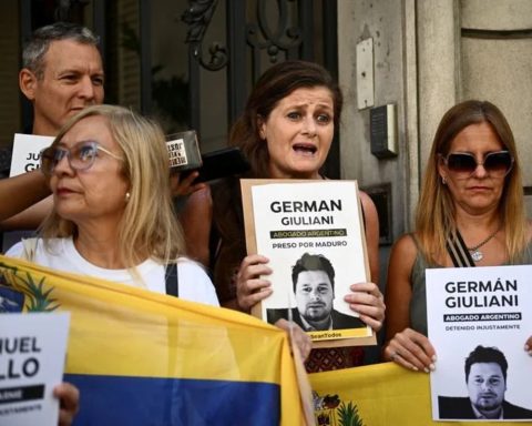 Relatives of Argentines detained in Venezuela ask to include their cases in the amnesty law