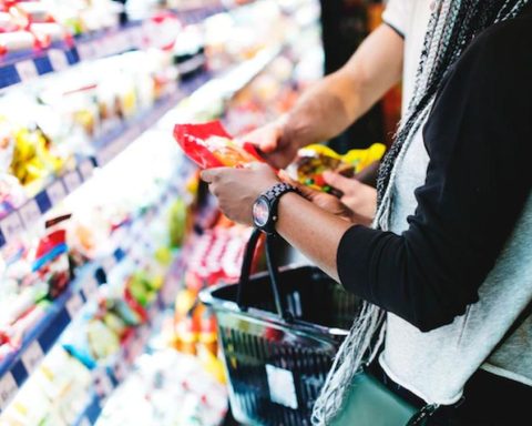 Retail sales would approach S/55,000 million