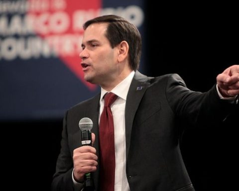 Marco Rubio, Cuba, sector privado,
