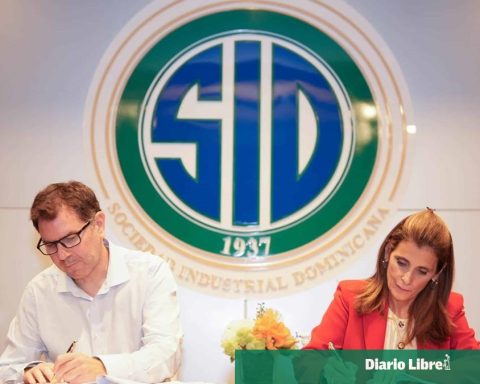 SID Group and Spanish business school sign agreement for scholarships