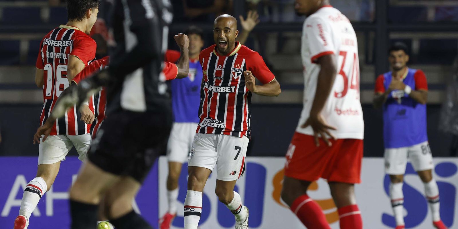 São Paulo and Palmeiras are guaranteed in the semis of the Campeonato Paulista