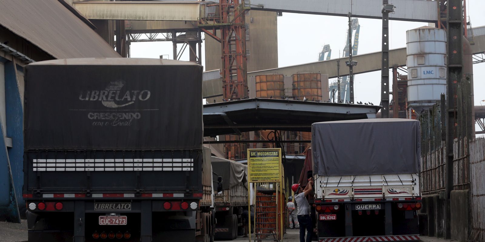 Senate approves PEC on resting places for professional drivers