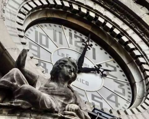 Senate endorses reform that reduces working hours to 40 hours; is sent to Deputies