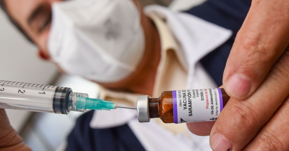 Sheinbaum government signs agreement with Liomont and Moderna to produce vaccines in Mexico