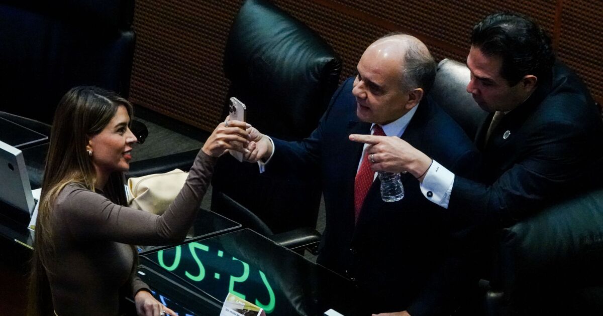 Sheinbaum rejects support for Ruth González's candidacy in SLP: let Morena decide