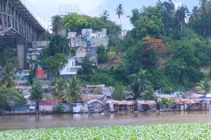 Social organizations welcome proposal to demolish the “Puente la 17”