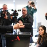 Socialist Antônio Seguro is elected president of Portugal