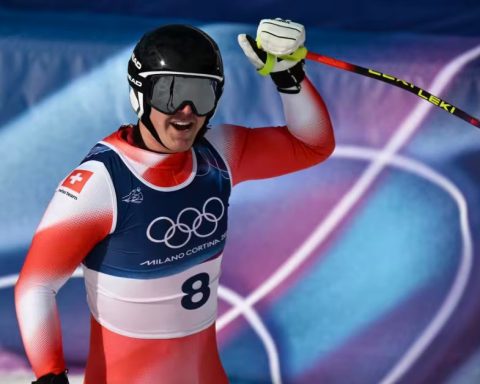 Swiss Skier Franjo von Allmen Claims First Gold Medal of 2026 Winter Olympics in Downhill
