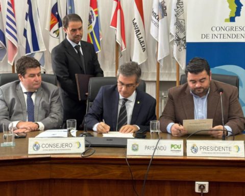 The BROU launches special loans for municipal officials throughout the country