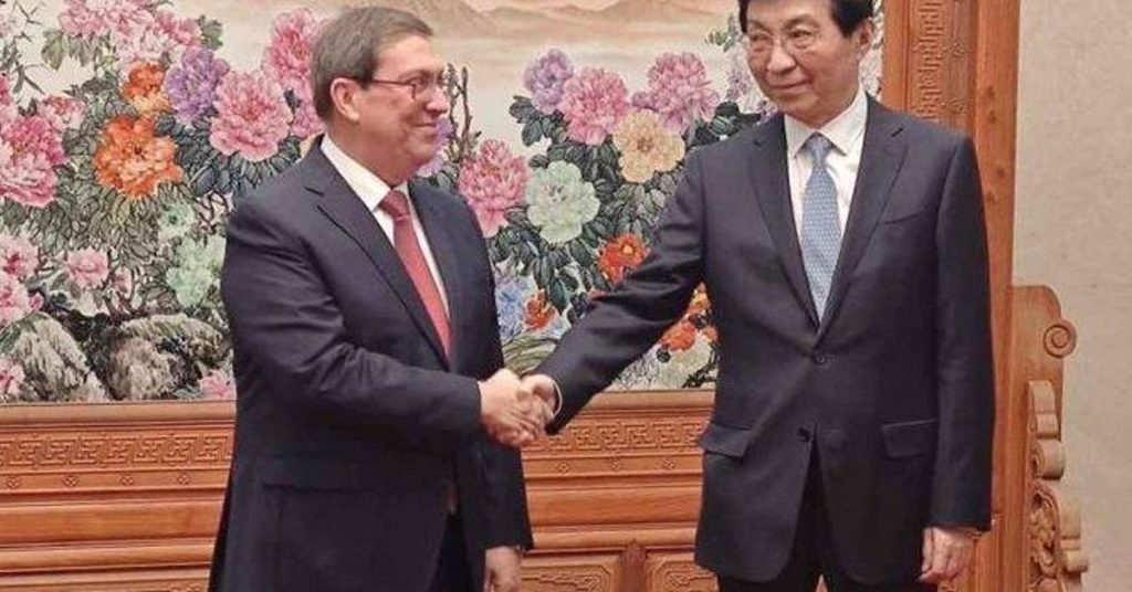 The Cuban Foreign Minister obtains timid support from China: “assistance within his capabilities”