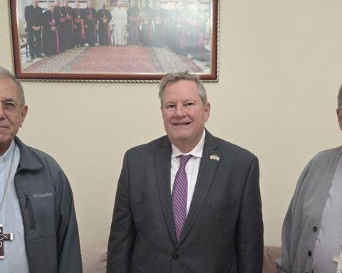 The chargé d'affaires of the United States suffers an act of repudiation in Camagüey