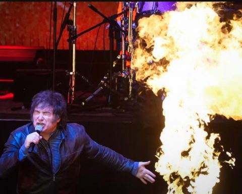 The concerts or the death of the rally