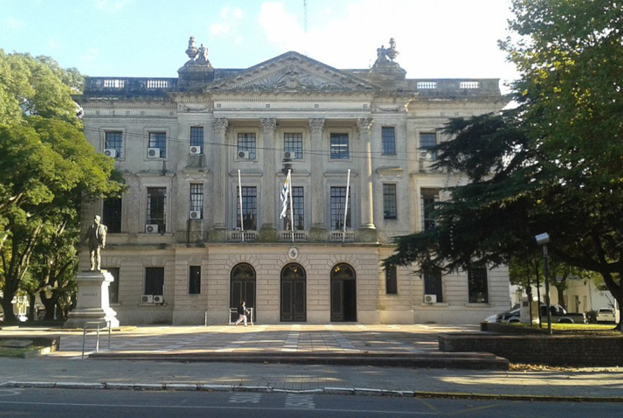 The income, salaries and works of the Cologne government in the five-year budget