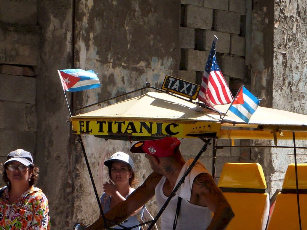 The island, the icebergs