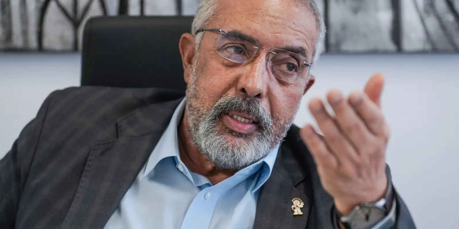 There is no longer any reason to maintain a 6x1 scale and a 44-hour working day, says senator