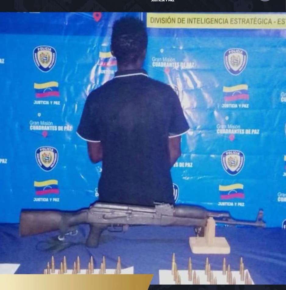 They arrested a foreigner in Sucre for possession of a weapon of war