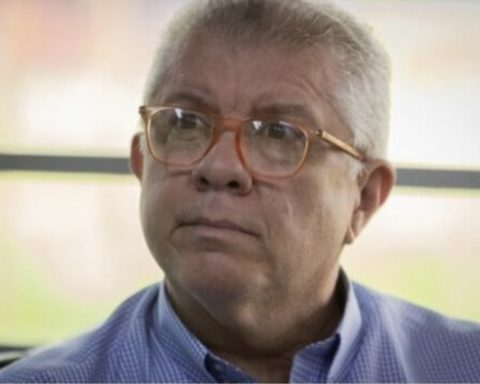 They demand that the amnesty law include the repeal of repressive norms