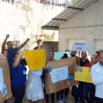 They demand the completion of the San José Adentro high school in Santiago