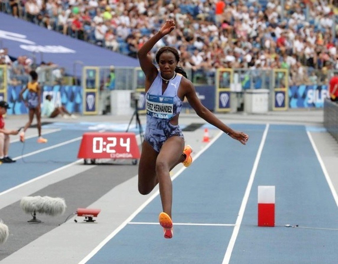 Triplist Leyanis Pérez debuts with leading brand of the season