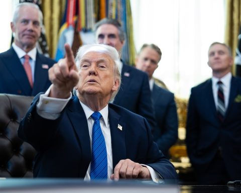 Trump says Cuba will “come to us and make a deal” after new US oil sanctions