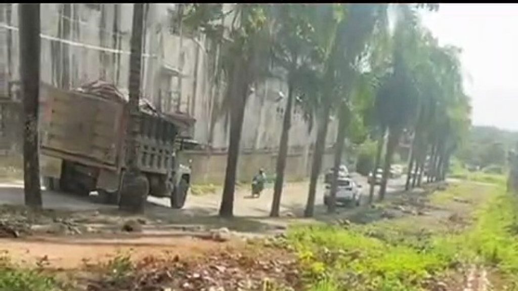 Villas Naco: Residents protest against streets in poor condition after construction of the Metro