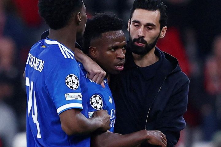 Vini Jr scores a great goal and denounces racism in the Champions League