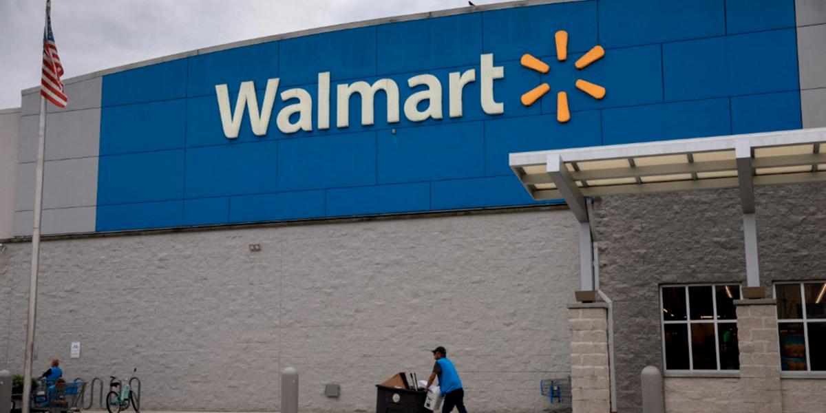 Walmart becomes the first retailer to enter the trillion-dollar club