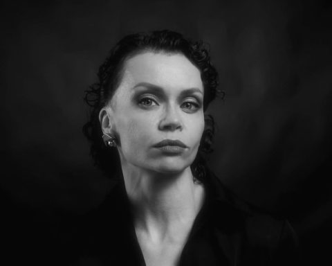 Waves and limits of Olga Labovkina in Havana: “The instability of today's world marks us”