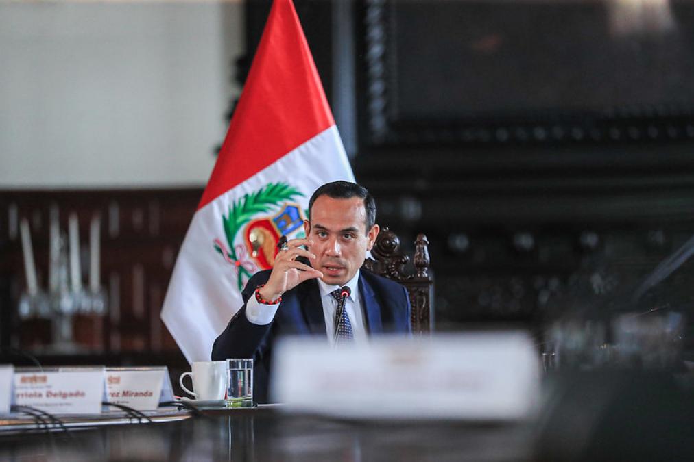 What José Jerí's astrological chart and body language say