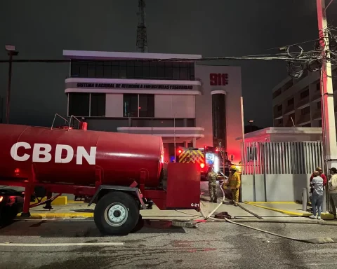 ¿Cuál es el estado de las seis personas afectadas tras conato de incendio en sede metropolitana del 9-1-1?