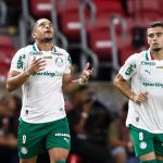 While Vitor Roque makes Palmeiras leader, Neymar's Santos sinks