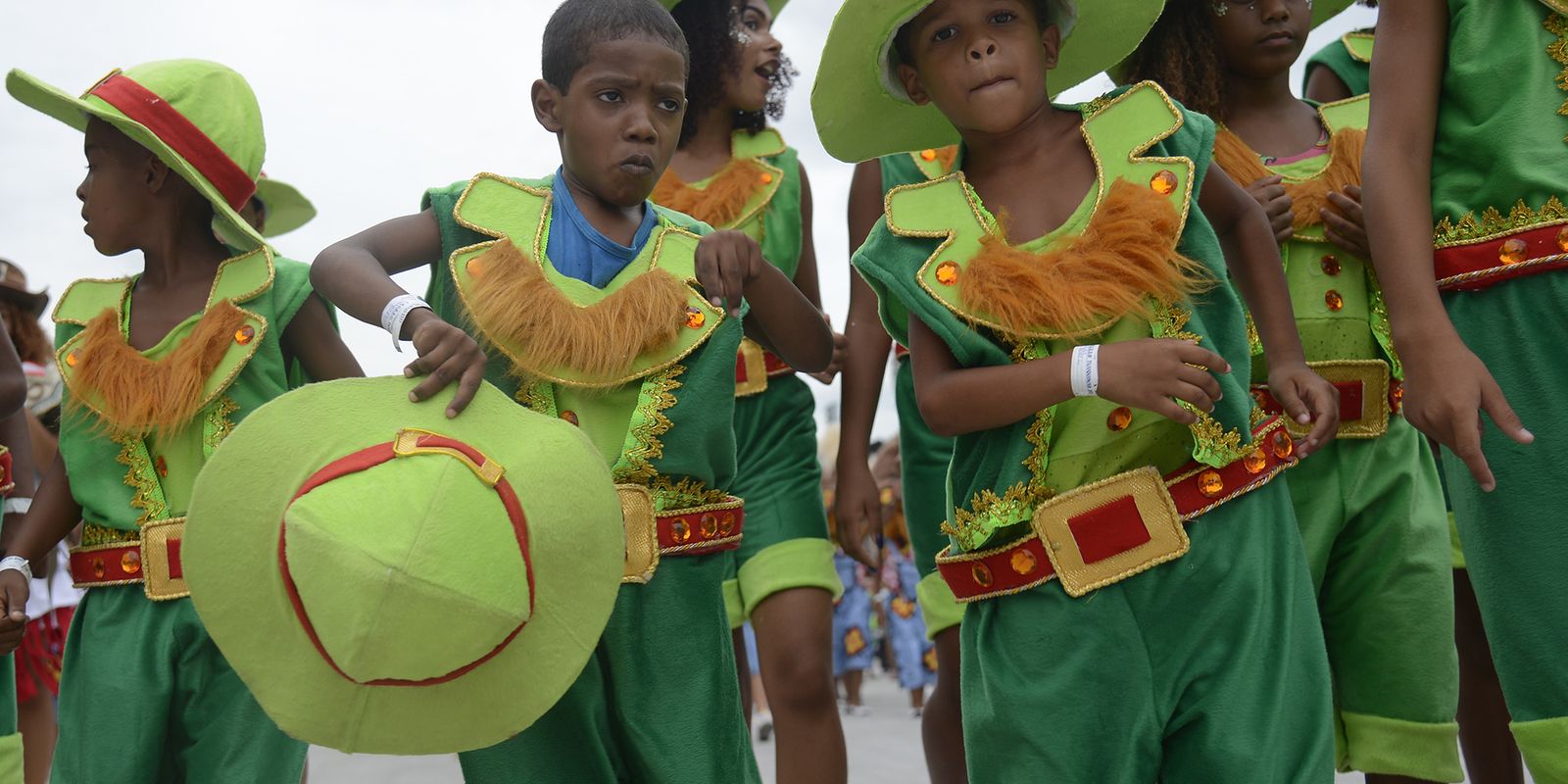 Young samba schools parade this Friday in Marquês de Sapucaí