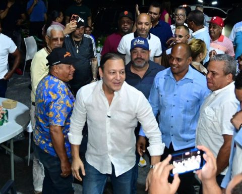Abel Martínez in Hato del Yaque: "Our commitment is to hope and the return of dignity to the country"