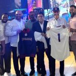 Abinader en chercha con equipo dominicano que va al Clásico Mundial