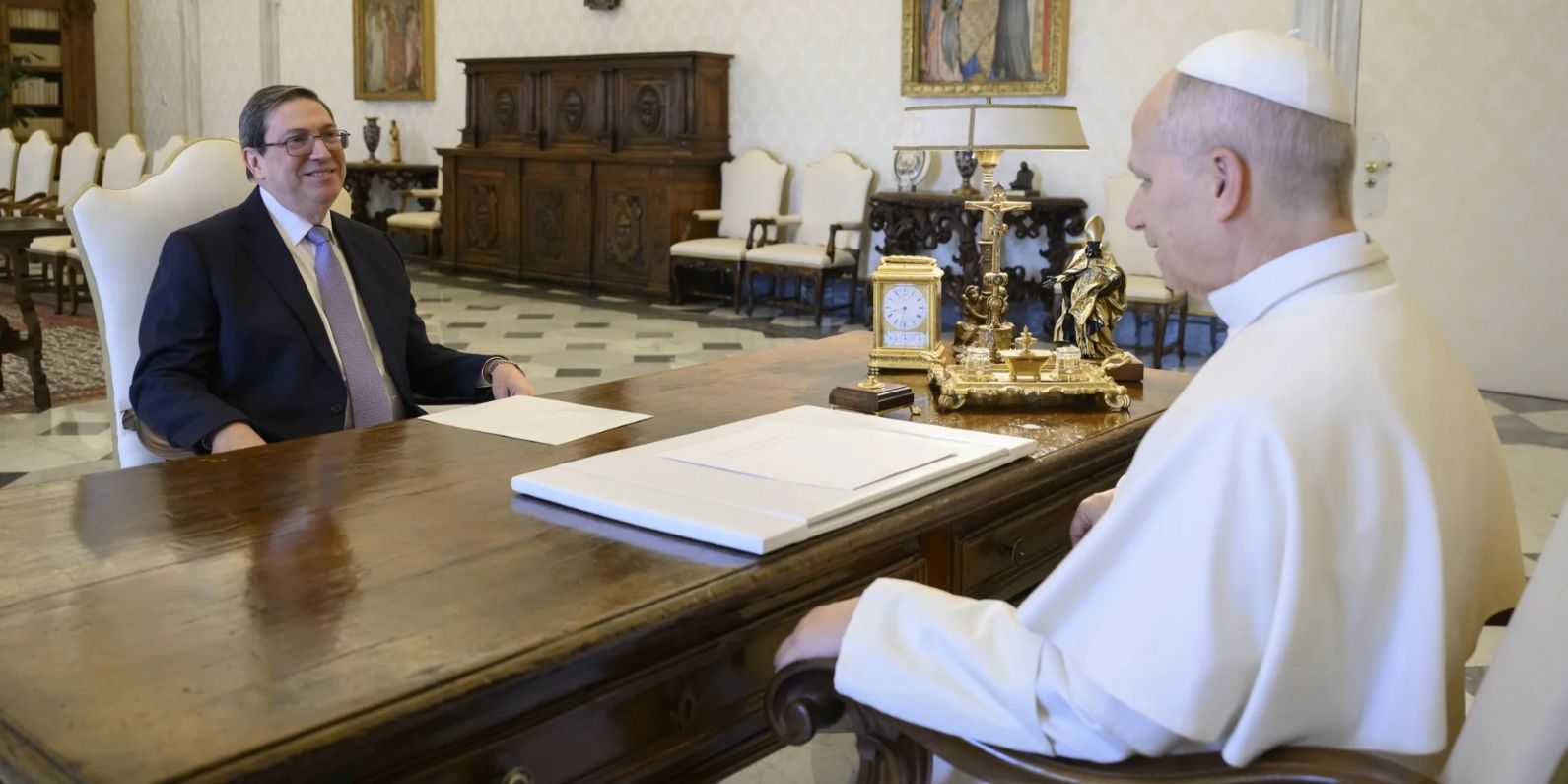 Bruno Rodríguez se encuentra con el papa León XIV