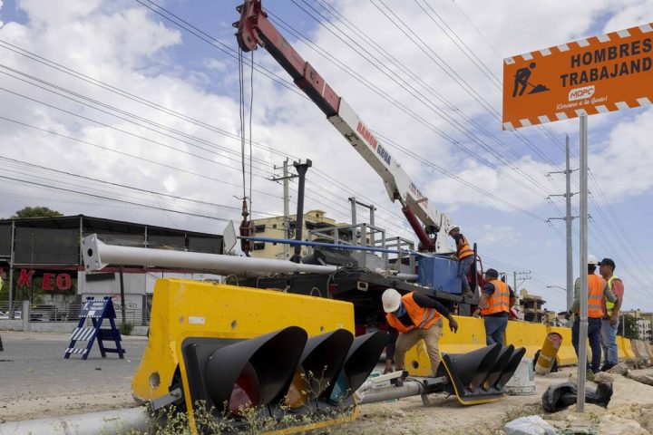 Expansion in the Republic of Colombia generates road changes