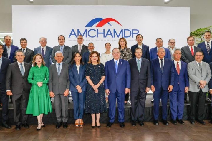 Government evaluates contracting insurance against rise in oil prices